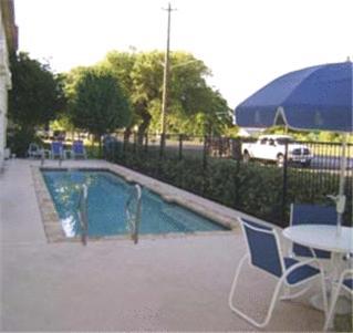 Fredericksburg Hill Country Hotel Extérieur photo