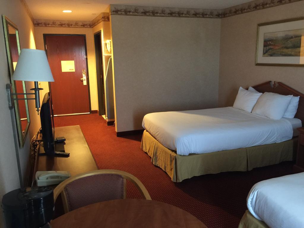 Fredericksburg Hill Country Hotel Extérieur photo