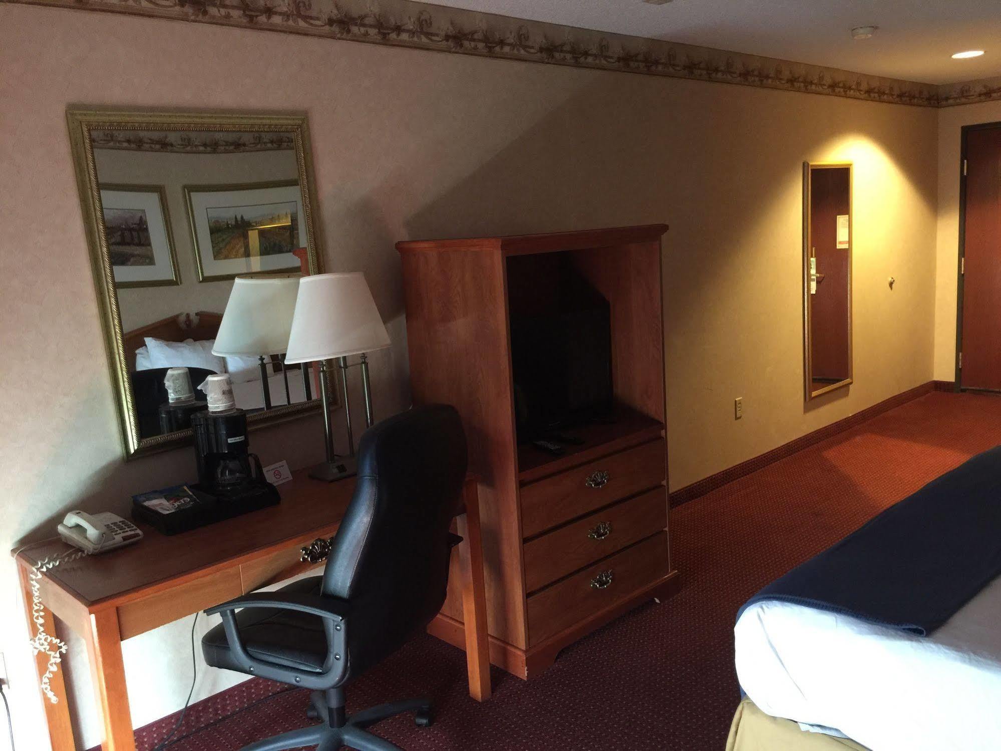 Fredericksburg Hill Country Hotel Extérieur photo