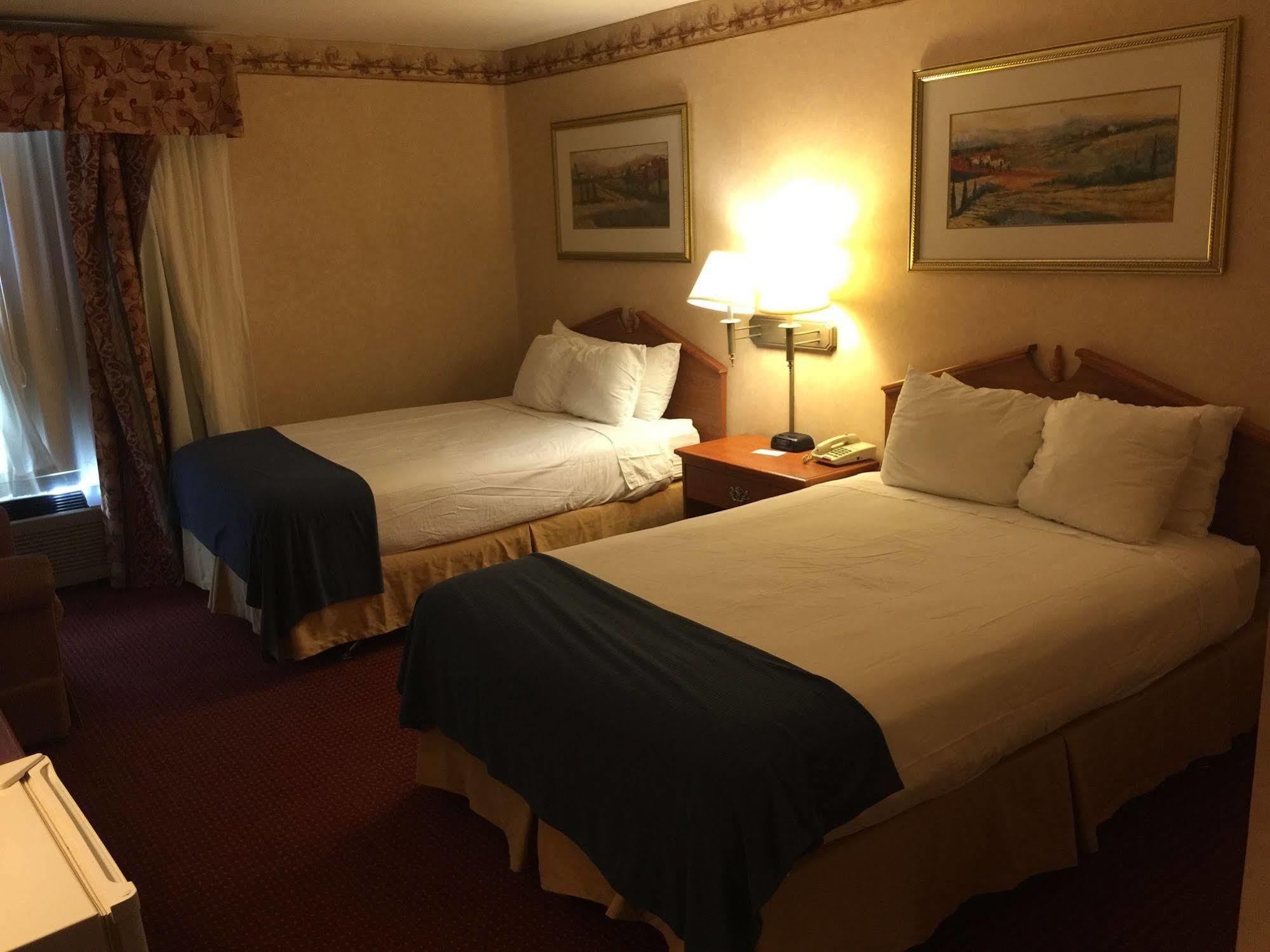 Fredericksburg Hill Country Hotel Extérieur photo